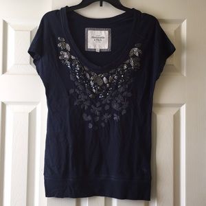 Navy short sleeved shirt